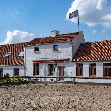 Farm stay Hoeve De Blauwe Zaal *